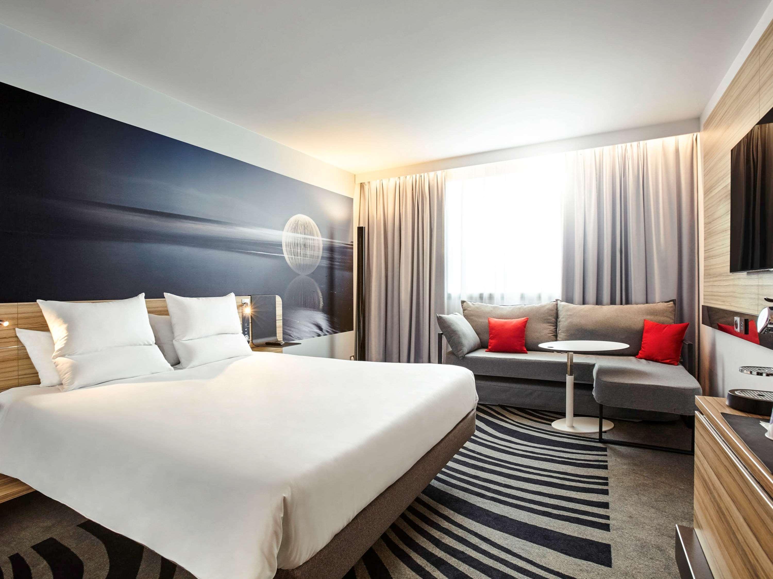 Novotel Manchester Centre Exterior photo