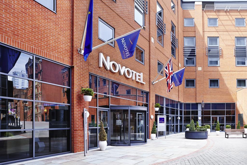 Novotel Manchester Centre Exterior photo